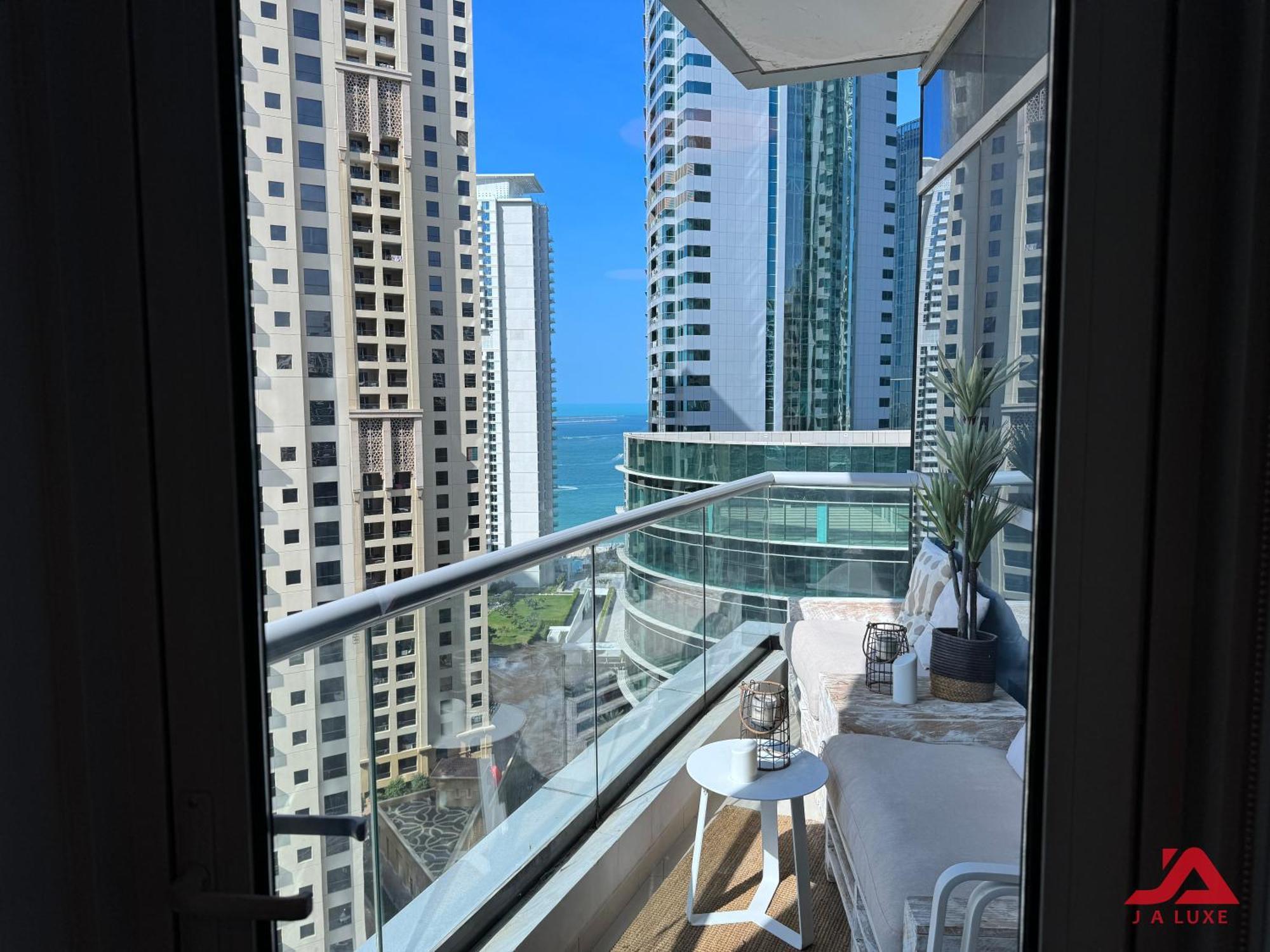 Cozy Marina & Sea View Apt In Bay Central Tower Dubai Marina With Modern Gym & Pool, Steps To Beach & Metro المظهر الخارجي الصورة