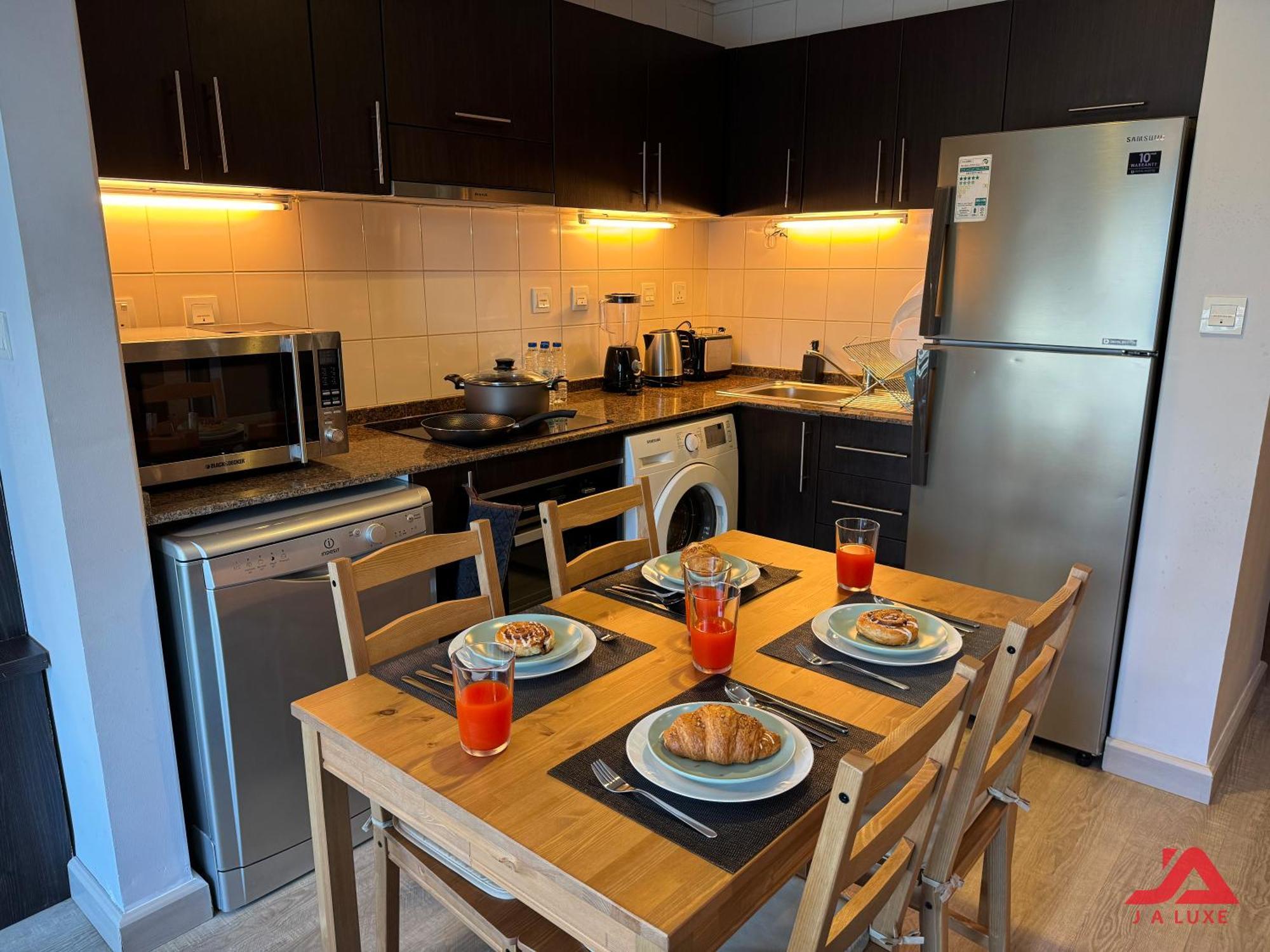 Cozy Marina & Sea View Apt In Bay Central Tower Dubai Marina With Modern Gym & Pool, Steps To Beach & Metro المظهر الخارجي الصورة